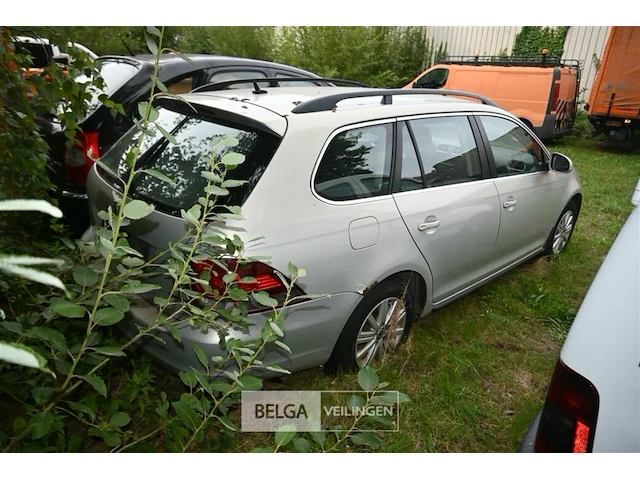 Volkswagen golf, enkel voor vergunninghouders en erkende centra voor verschrotting - afbeelding 5 van  10