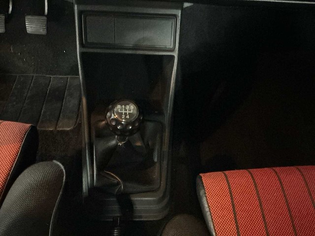 Volkswagen golf gti mark 1 - facelift oldtimer - afbeelding 7 van  30