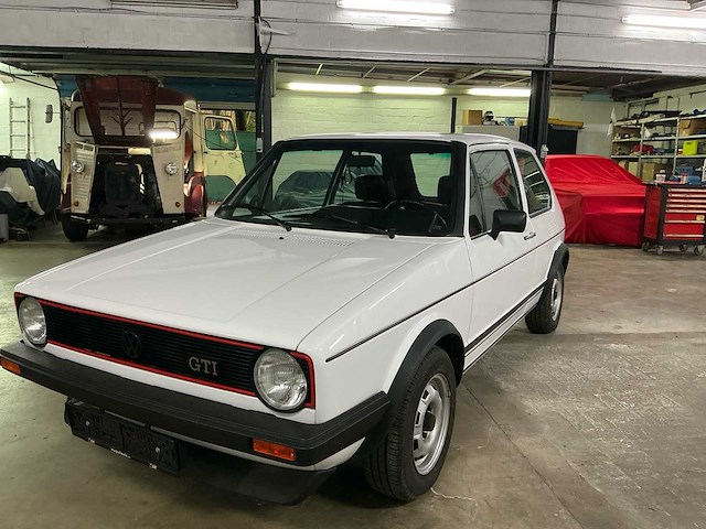 Volkswagen golf gti mark 1 - facelift oldtimer - afbeelding 1 van  30