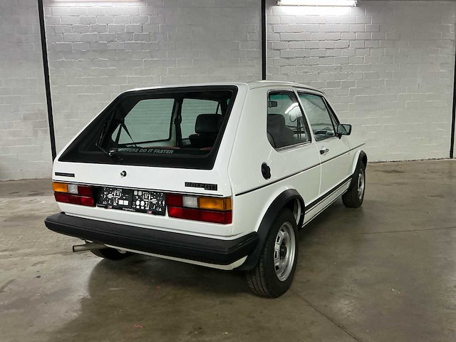 Volkswagen golf gti mark 1 - facelift oldtimer - afbeelding 26 van  30