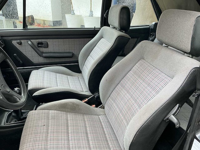 Volkswagen golf i cabrio oldtimer - afbeelding 7 van  81