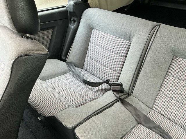 Volkswagen golf i cabrio oldtimer - afbeelding 20 van  81