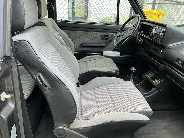 Volkswagen golf i cabrio oldtimer - afbeelding 29 van  81