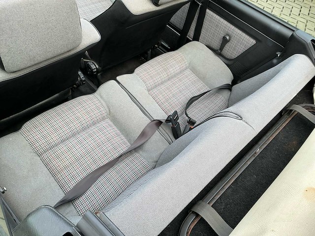 Volkswagen golf i cabrio oldtimer - afbeelding 55 van  81