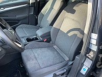 Volkswagen golf personenauto - afbeelding 17 van  20