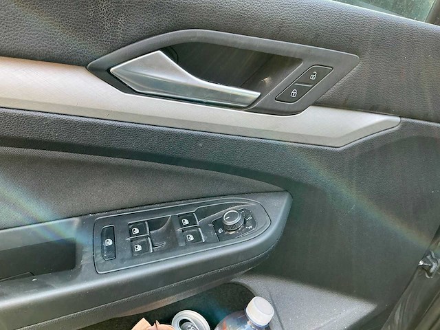 Volkswagen golf personenauto - afbeelding 18 van  20