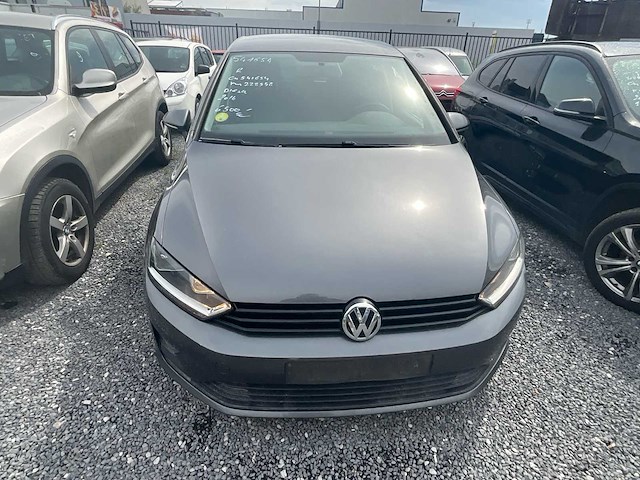 Volkswagen golf personenauto - afbeelding 12 van  26