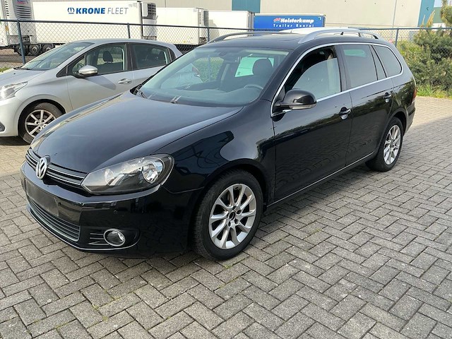 Volkswagen golf personenauto - afbeelding 1 van  23