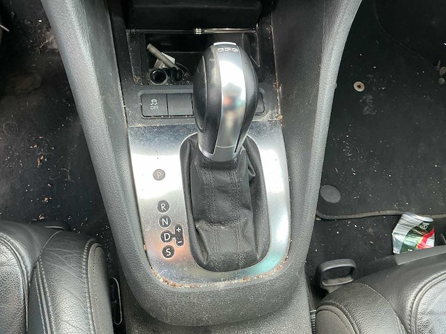 Volkswagen golf personenauto - afbeelding 13 van  23