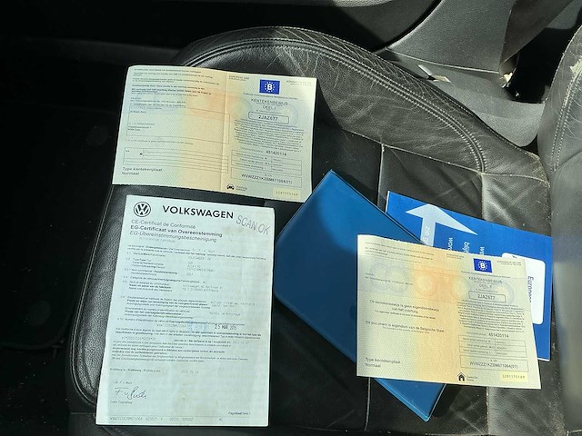 Volkswagen golf personenauto - afbeelding 14 van  23