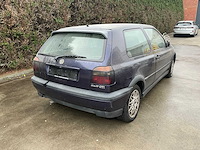 Volkswagen golf personenauto - afbeelding 5 van  10