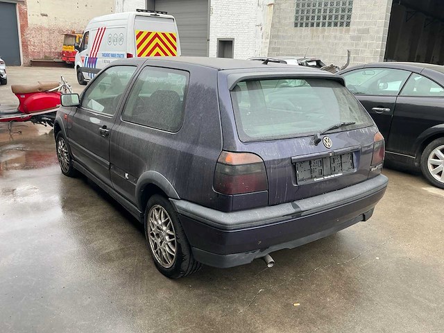 Volkswagen golf personenauto - afbeelding 7 van  10