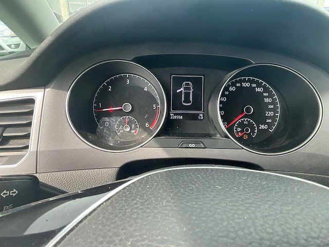 Volkswagen golf personenauto - afbeelding 10 van  20