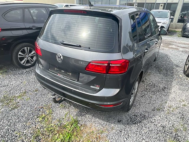 Volkswagen golf personenauto - afbeelding 15 van  20