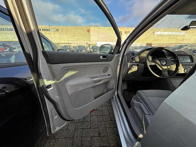 Volkswagen golf plus 1.6i 16v fsi comfortline tiptronic 115 a, 2005 - afbeelding 28 van  31