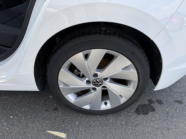 Volkswagen golf viii 1.5 etsi style dsg 149 at, 2020 - afbeelding 17 van  29
