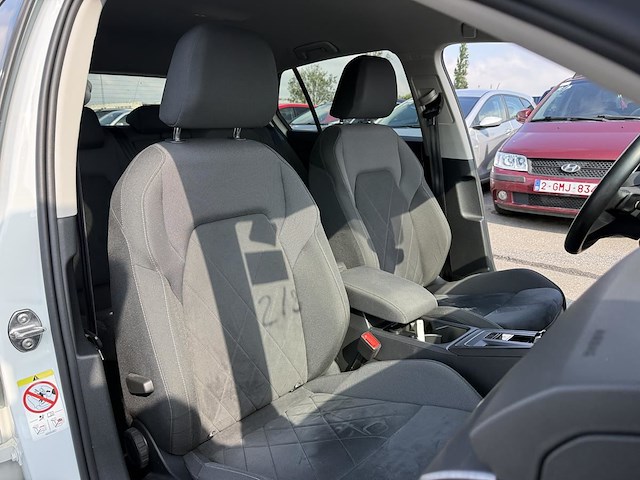 Volkswagen golf viii 1.5 etsi style dsg 149 at, 2020 - afbeelding 19 van  29
