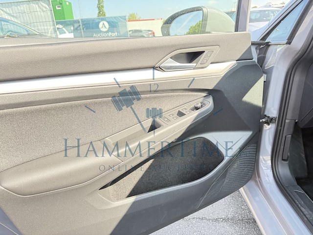 Volkswagen golf viii variant tsi life, 2023 - afbeelding 23 van  25