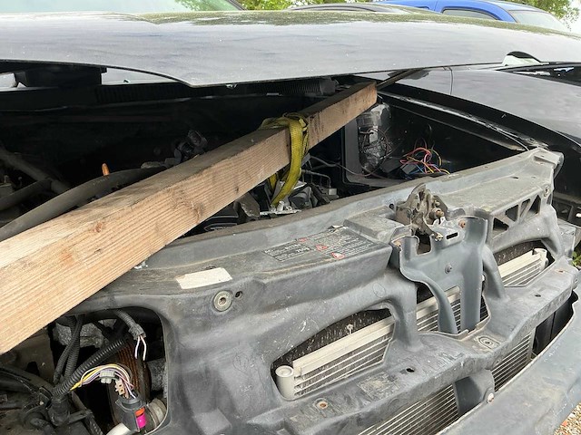 Volkswagen golf voor onderdelen (zonder motor!) - afbeelding 4 van  9