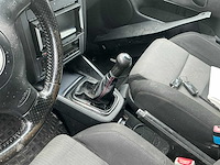 Volkswagen golf voor onderdelen (zonder motor!) - afbeelding 3 van  3