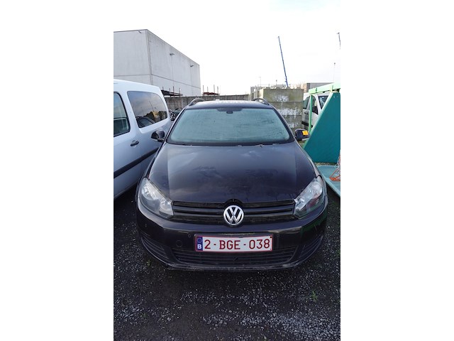Volkswagen golf - afbeelding 2 van  8