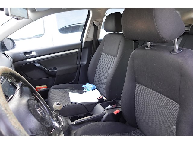 Volkswagen golf - afbeelding 5 van  8