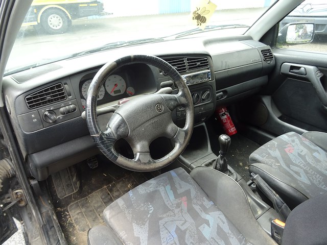 Volkswagen golf - afbeelding 15 van  18