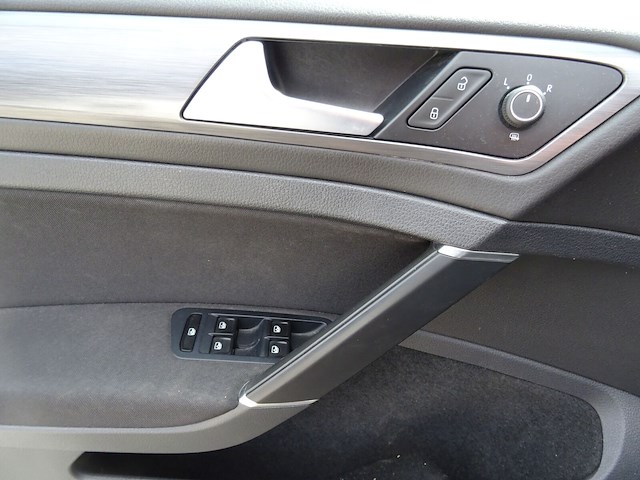 Volkswagen golf - afbeelding 2 van  15
