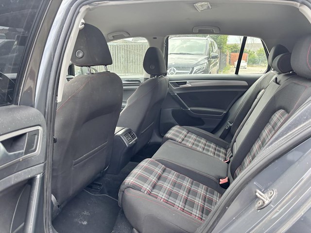 Volkswagen golf - afbeelding 18 van  44
