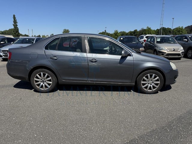 Volkswagen jetta 1.9 tdi b2b-line dsg 105 at, 2008 - afbeelding 31 van  36