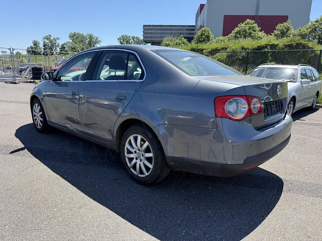 Volkswagen jetta 1.9 tdi b2b-line dsg 105 at, 2008 - afbeelding 34 van  36