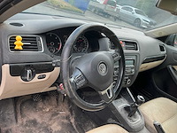 Volkswagen jetta personenauto - afbeelding 11 van  26