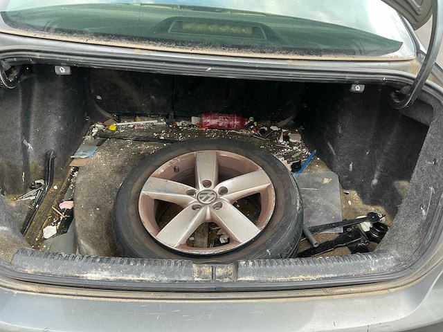 Volkswagen jetta personenauto - afbeelding 13 van  26