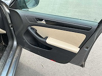Volkswagen jetta personenauto - afbeelding 16 van  26
