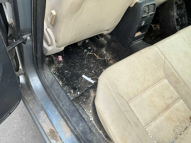 Volkswagen jetta personenauto - afbeelding 6 van  27