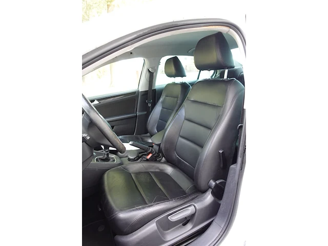 Volkswagen jetta - afbeelding 14 van  18