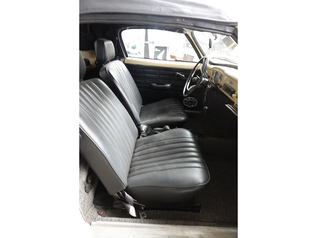 Volkswagen karmann ghia cabrio - afbeelding 2 van  14
