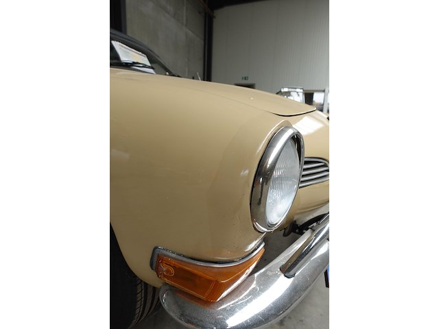 Volkswagen karmann ghia cabrio - afbeelding 6 van  14