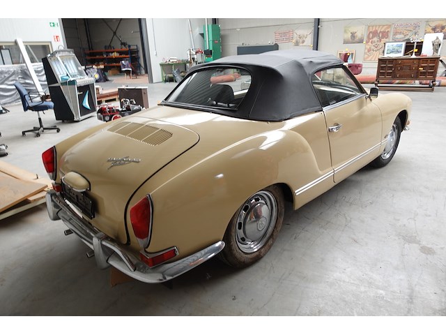 Volkswagen karmann ghia cabrio - afbeelding 9 van  14