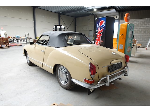 Volkswagen karmann ghia cabrio - afbeelding 10 van  14