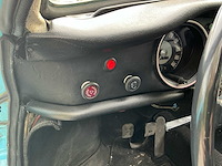 Volkswagen karmann oldtimer - afbeelding 9 van  28