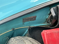 Volkswagen karmann oldtimer - afbeelding 18 van  28