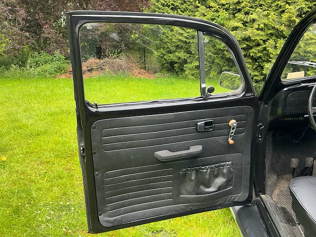Volkswagen kever 1200 oldtimer - afbeelding 15 van  41