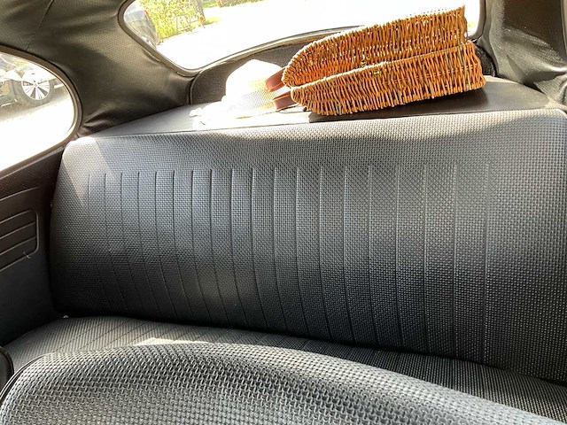 Volkswagen kever 1300 automatic oldtimer - afbeelding 4 van  31