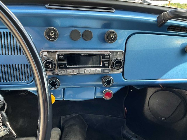 Volkswagen kever 1300 automatic oldtimer - afbeelding 7 van  31