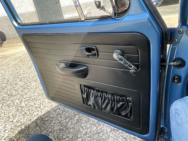 Volkswagen kever 1300 automatic oldtimer - afbeelding 9 van  31
