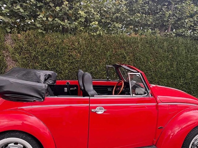 Volkswagen kever cabrio 1302 ls oldtimer - afbeelding 7 van  18