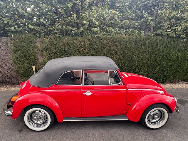 Volkswagen kever cabrio 1302 ls oldtimer - afbeelding 18 van  18