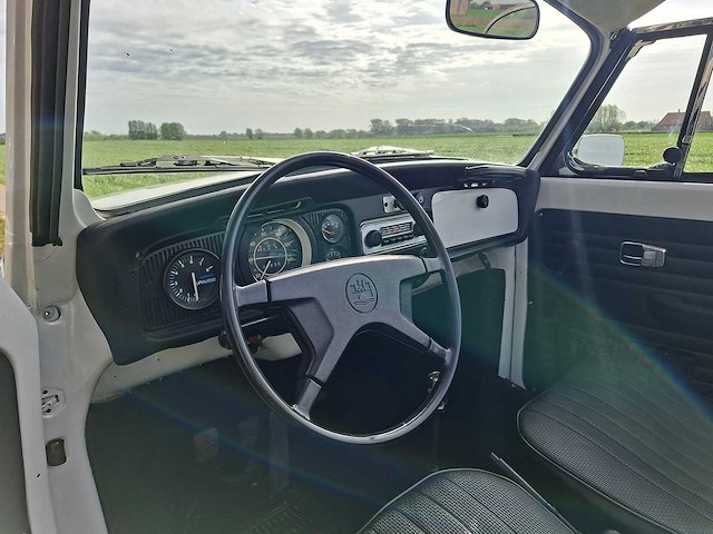 Volkswagen kever cabrio 1302s - afbeelding 26 van  31
