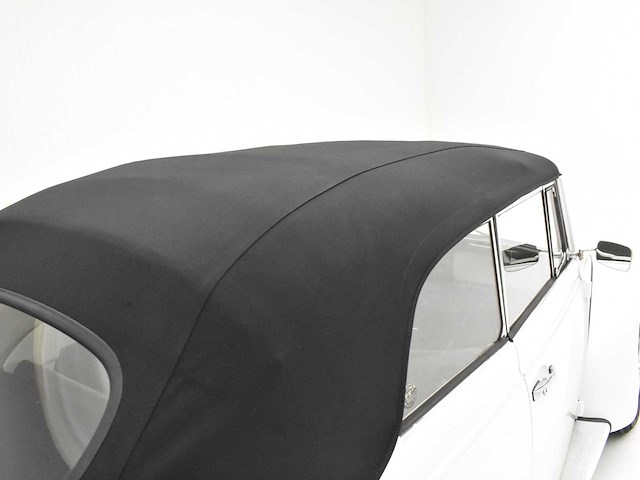 Volkswagen kever cabrio 1302s - afbeelding 11 van  57